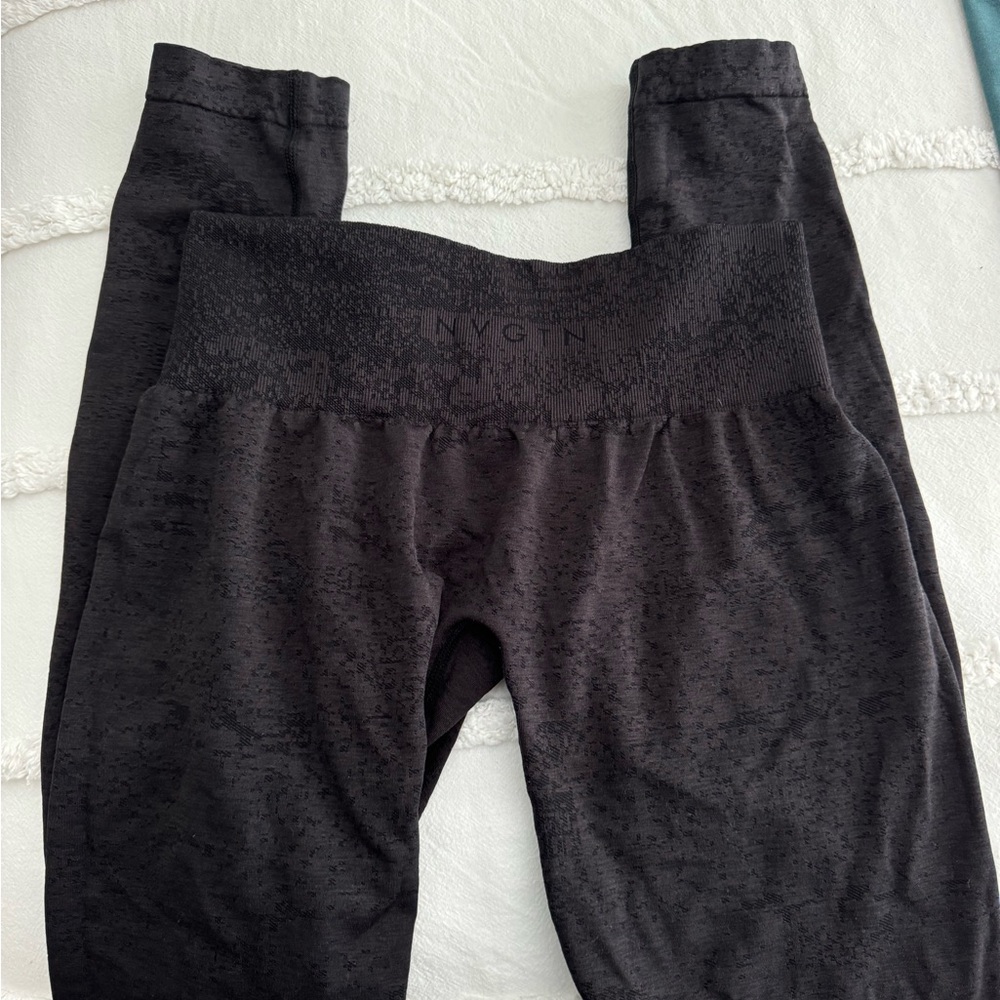 NVGTN Black High-Rise Leggings Seamless Waistband
